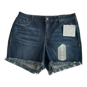 AZ Denim Stretch Jean Shorts Women’s SZ 18 in Medium Blue Wash Denim NEW